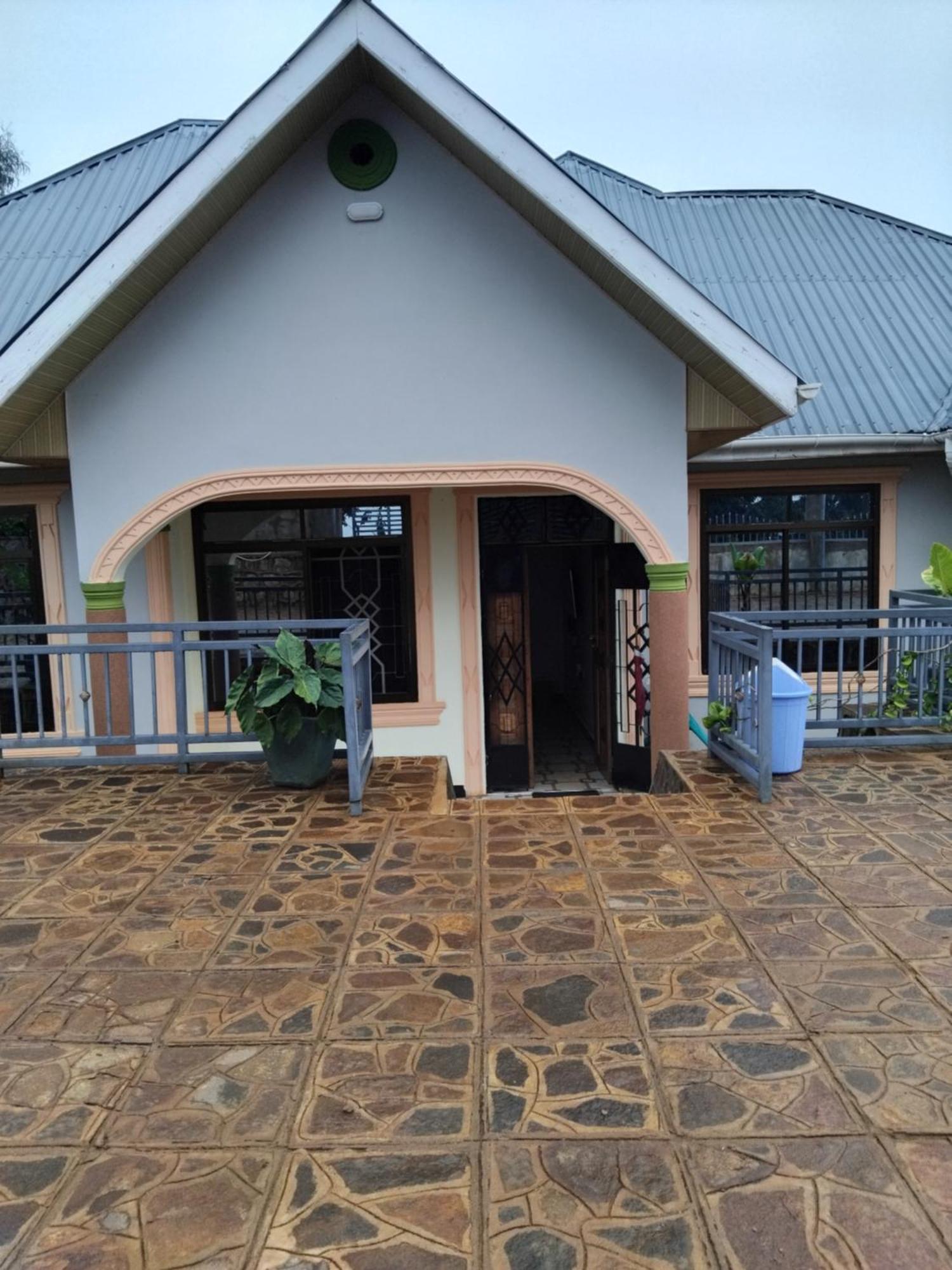 Sweetland View Hotel Lushoto Exterior photo